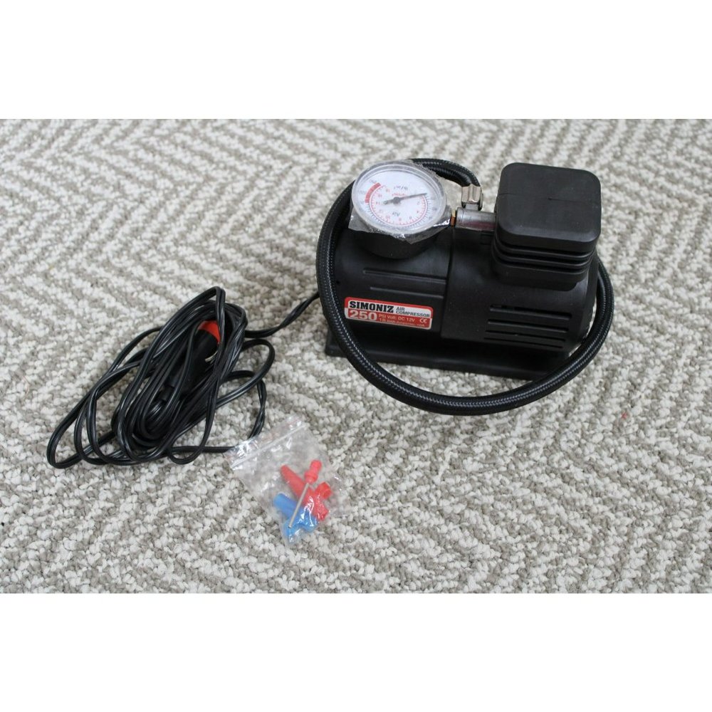 12-Volt/250 PSI Air Compressor w/Built-In Pressure Gauge